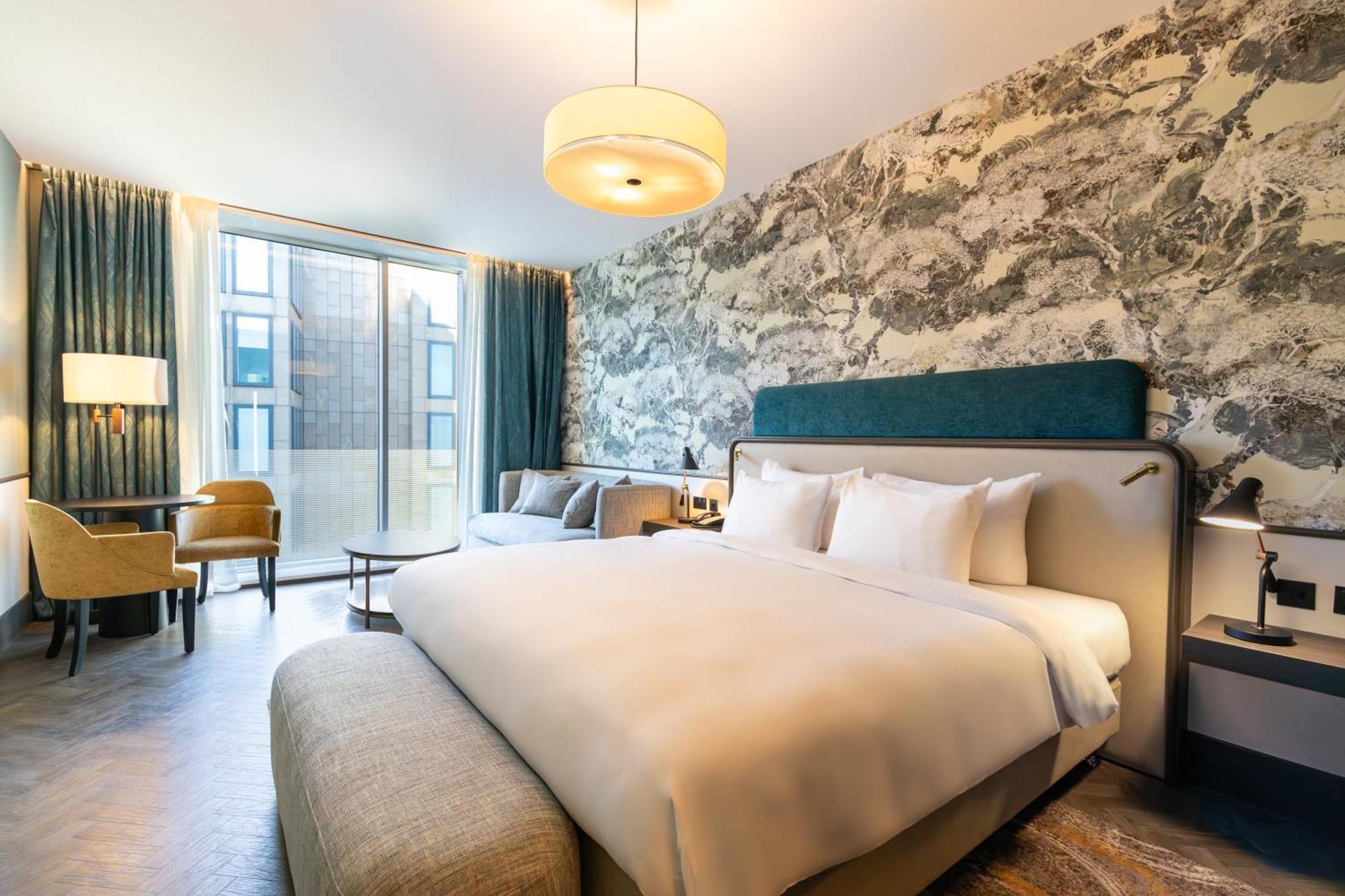 Junior Suite,1516373980:JPEG