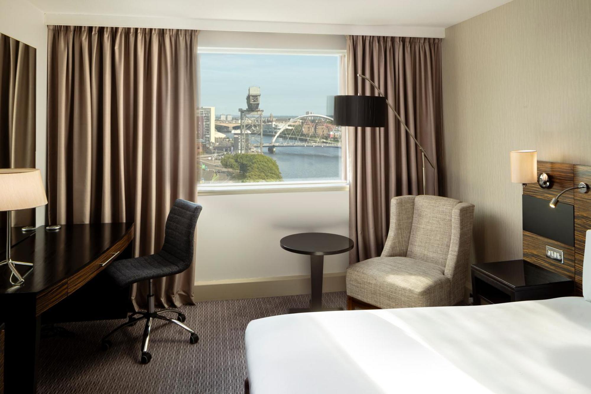 Premium King Room River View
